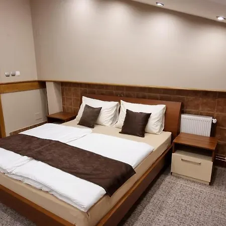 Apartman Zlatna Zita Pale * 페일